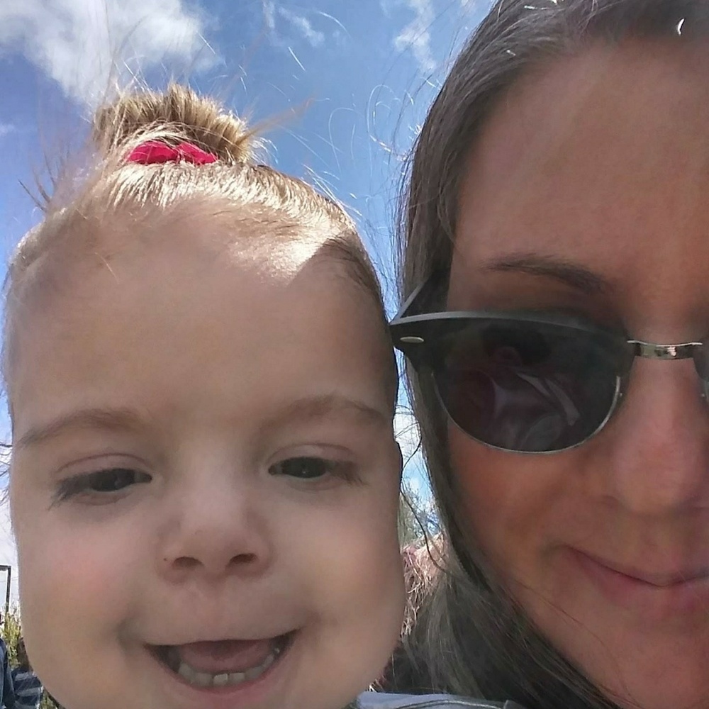 Meet your Posher, Dina